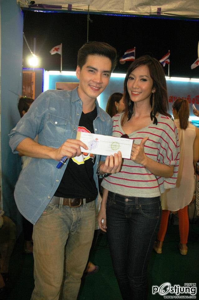 ยุ้ย จีรนันท์งานกาชาดสวยมากๆ