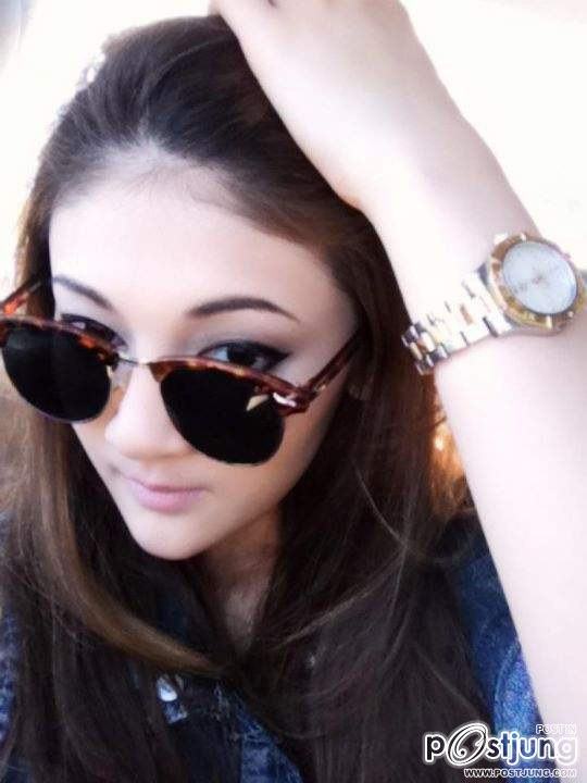 พี่โฟฟลิบ เธอสวยและรวยมาก