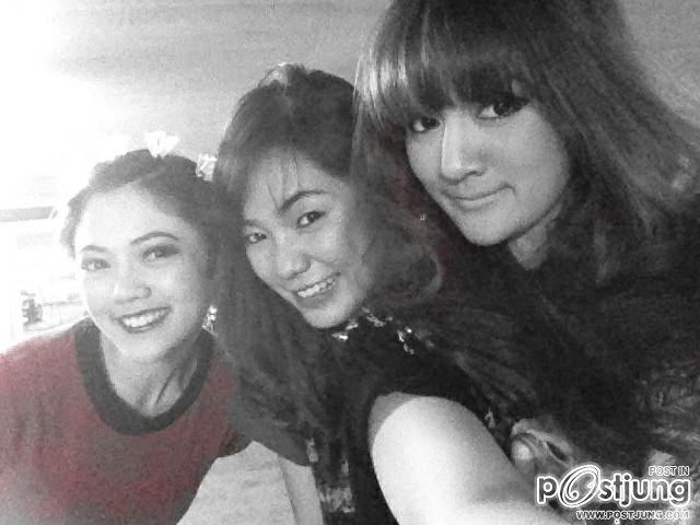 พี่โฟฟลิบ เธอสวยและรวยมาก