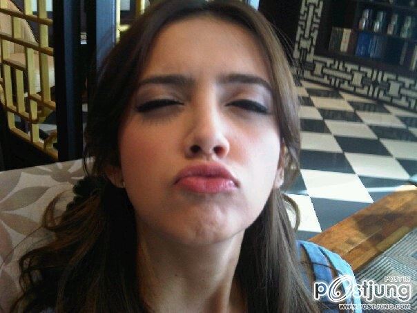 ซาร่า เล็กจ์