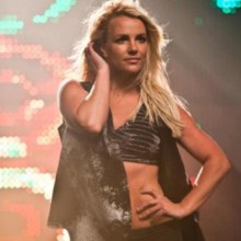 Britney Spears - ภาพล่าสุดจากกองถ่ายโฆษณาเกมส์เต้น TWISTER