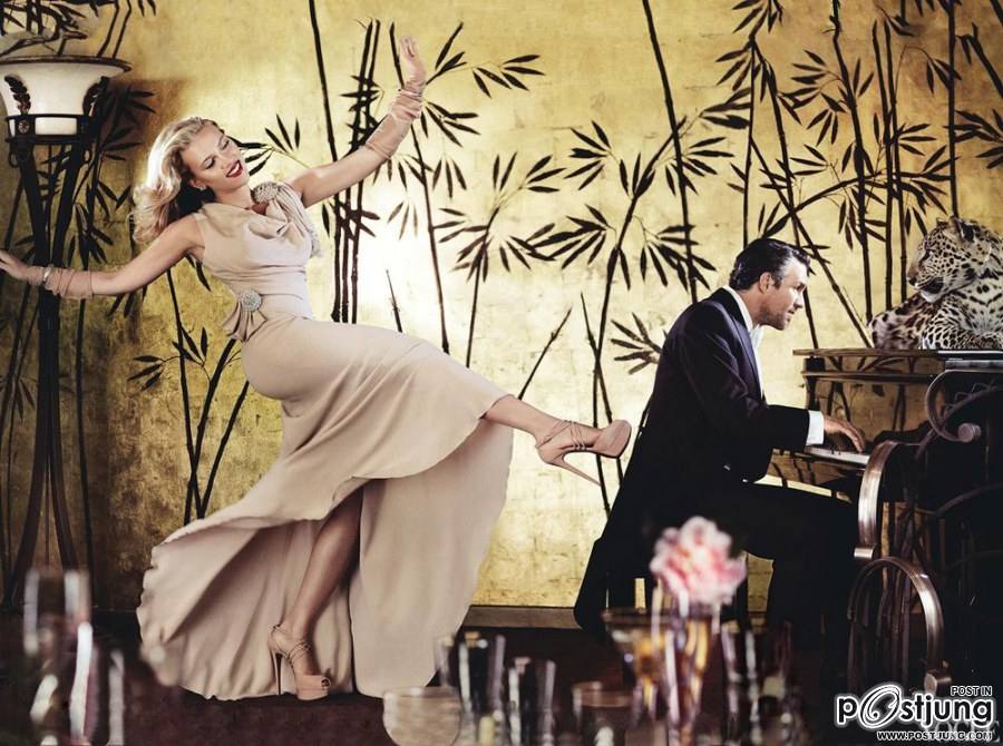 Scarlett Johansson @ Vogue US May 2012