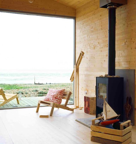 Small Beach Cottage - compact waterfront cottage design that is coziest ever!