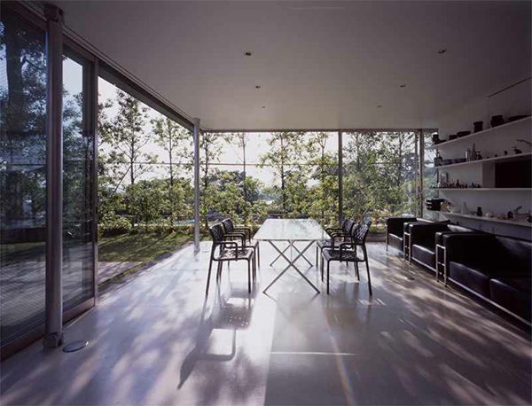 Modern Japan Houses - 360-degree garden access plus a rooftop patio!