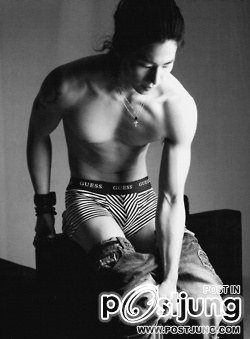 เซ็็็็กซี่ี่ขาว ดำ