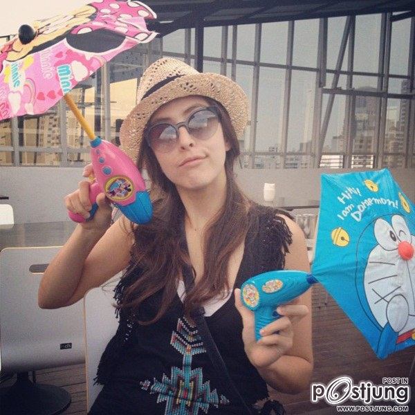 มาเล่นน้ำสงกรานต์กับเหล่าดารากันเร็ววว