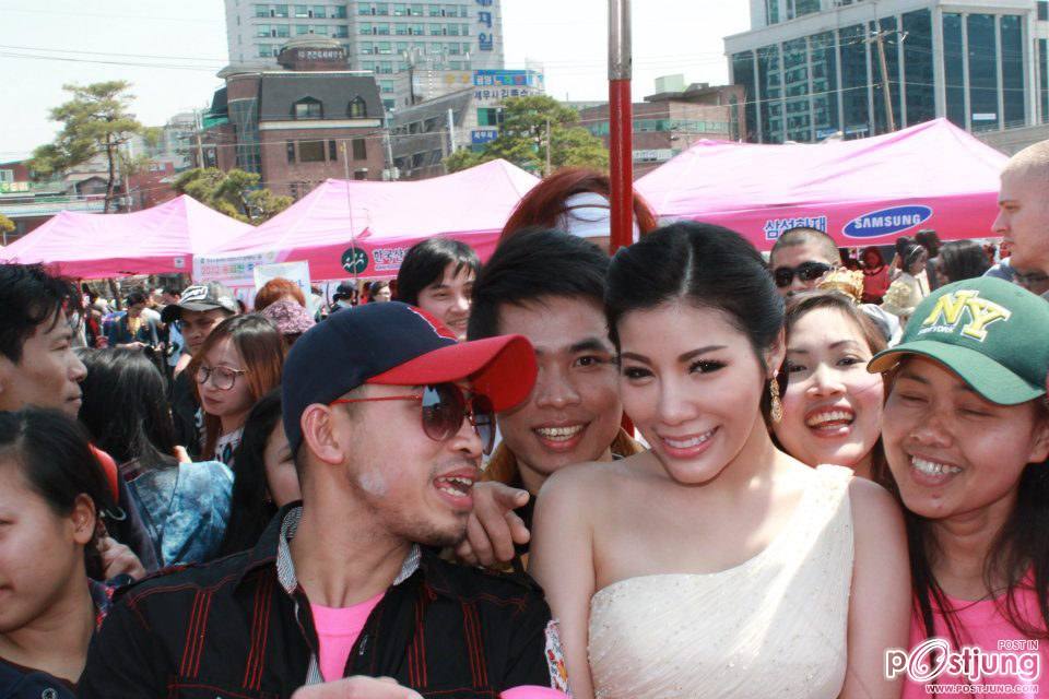 หนูแหวน กับงานสงกรานต์ เกาหลี 2012