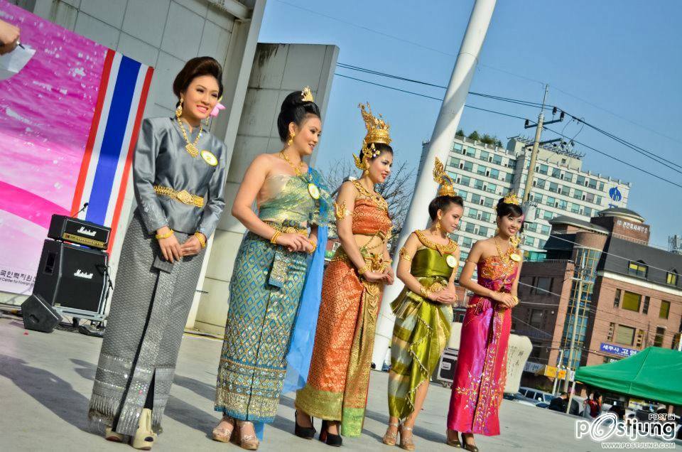 งานประกวดเทพีสงกรานต์ งานสงกรานต์ เกาหลี2012 ( ภาค 1)