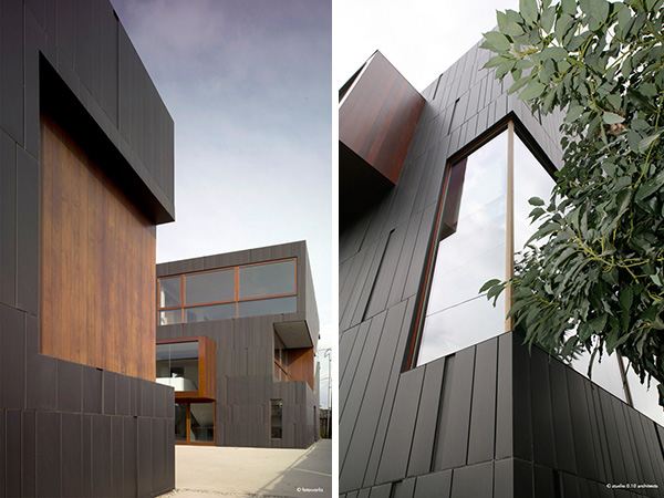 Custom Home in Los Angeles by Custom Home Architects Studio 0.10