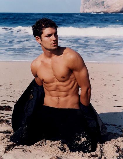 Benj Lee vs. Ashton Kutcher