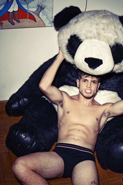 Federico Devito for Revista Junior