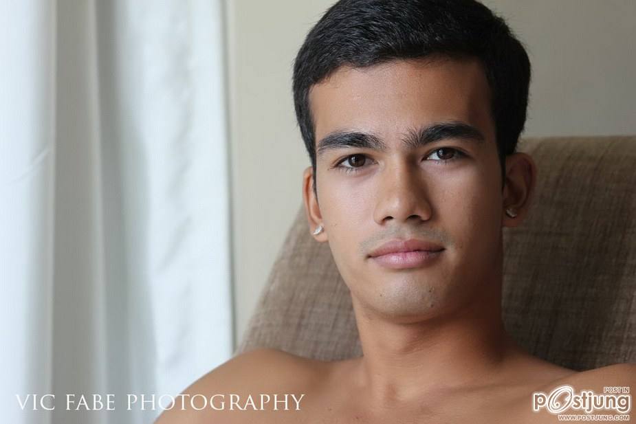 คมเข้มแบบนี้...ซีสสสเลยยย