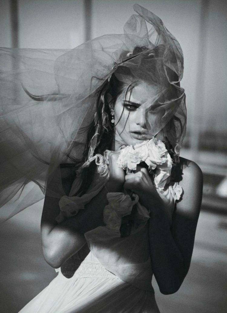 Isabeli Fontana By Peter Lindbergh  For Vogue Paris