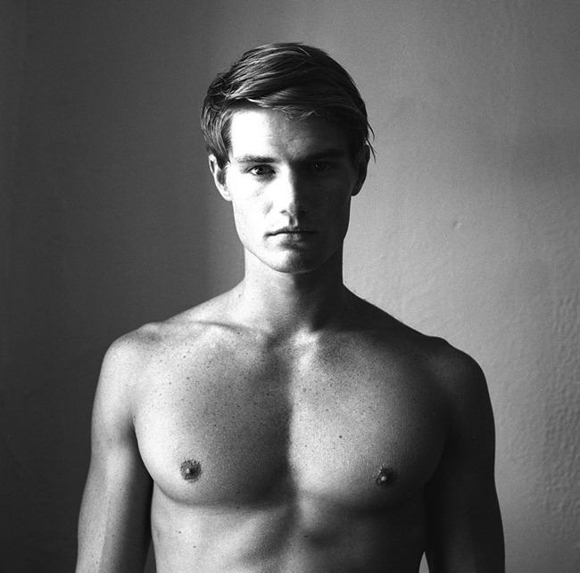 MASCULINE DOSAGE: JULIAN NADERER BY PHOTOGRAPHER JUSTIN VIOLINI