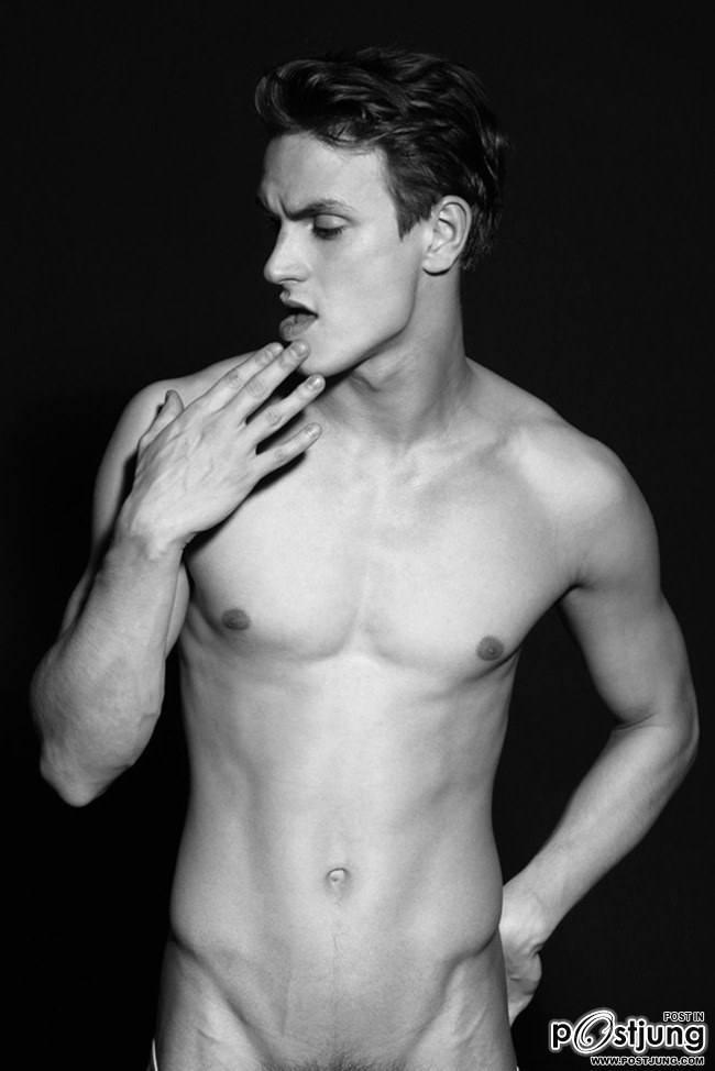 MASCULINE DOSAGE: DAVID S. BY PHOTOGRAPHER JULIAN LAIDIG