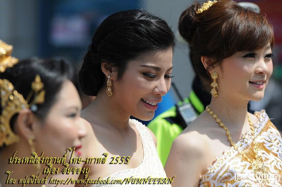 รวมภาพคุณ แหวน ปวริศา งาน ประเพณีสงกรานต์ ไทย-เกาหลี 2555