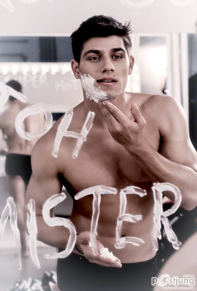 A CAPA MAGAZINE: ISRAEL SCOBAR IN "MONEY SUCCESS FAME GLAMOUR" BY PHOTOGRAPHER JANNA DE FRANCISCO TI