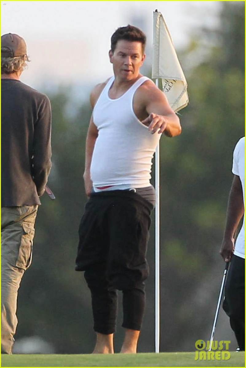 Mark Wahlberg In Underwear For 'Pain & Gain'!