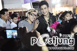 แฟนคลับร่วมแสดงความยินดีกับเควิ่น โดนัท