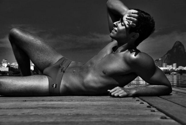 MASCULINE DOSAGE: PEDRO ABOUD IN "SMELL OF SUN" BY PHOTOGRAPHER DIDIO