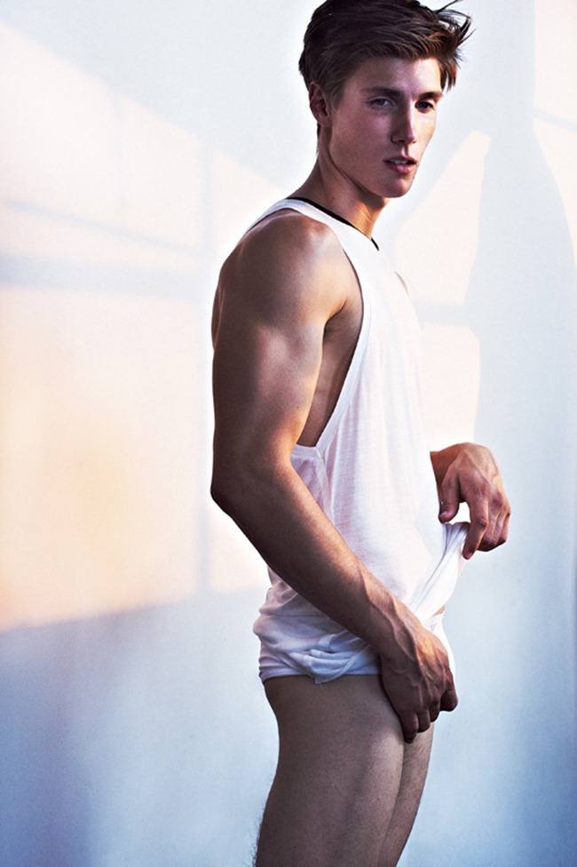 MASCULINE DOSAGE: DORIAN REEVES BY PHOTOGRAPHER BRIAN KAMINSKI