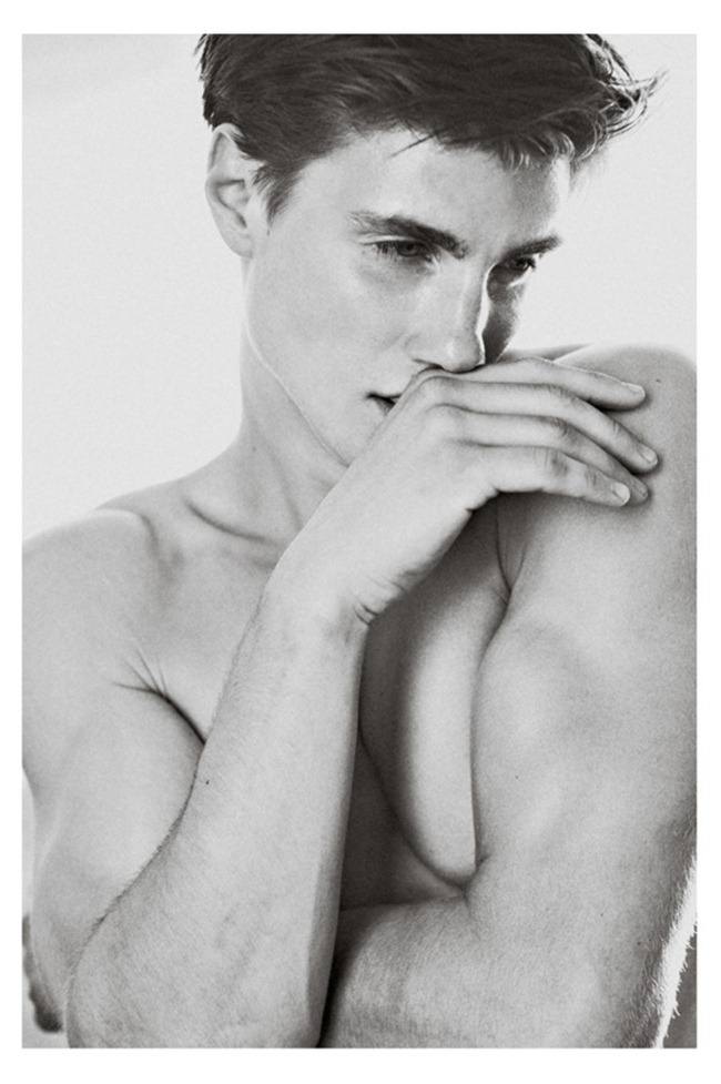 MASCULINE DOSAGE: DORIAN REEVES BY PHOTOGRAPHER BRIAN KAMINSKI