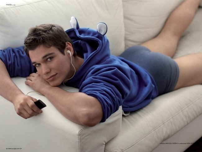 A CAPA MAGAZINE: JOAO HUMBERTO IN "UM DIA PERFEITO COM JOAO HUMBERT" BY PHOTOGRAPHER SHINJI NAGABE