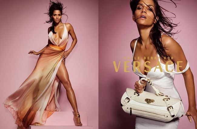 WE ♥ VERSACE: HALLE BERRY FOR VERSACE SPRING 2006 BY PHOTOGRAPHER MARIO TESTINO