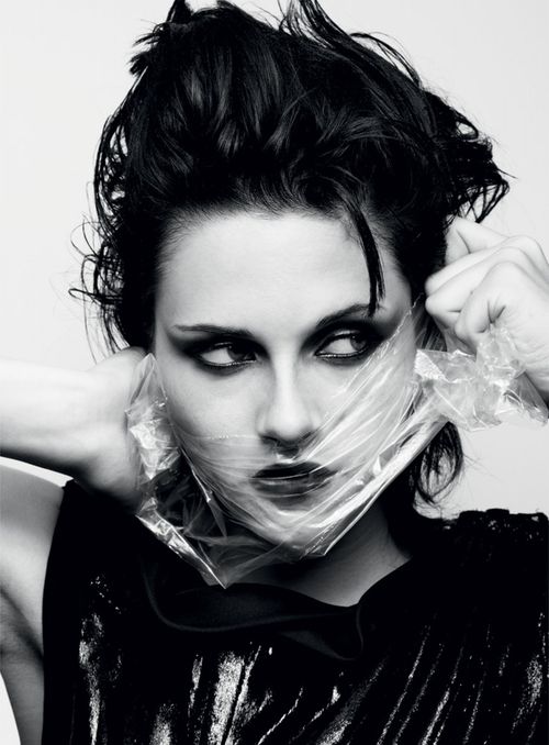 INTERVIEW MAGAZINE: TWILIGHT SAGA'S KRISTEN STEWART GETS INTENSE BY CRAIG MCDEAN