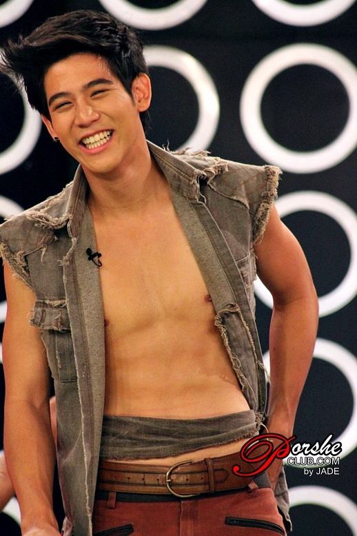 { pic } พอร์ช ศรัณย์ ใน ลูกผู้ชายไม้ตะพด @ รายการวันวานยังหวานอยู่