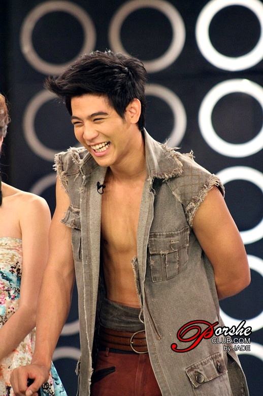 { pic } พอร์ช ศรัณย์ ใน ลูกผู้ชายไม้ตะพด @ รายการวันวานยังหวานอยู่