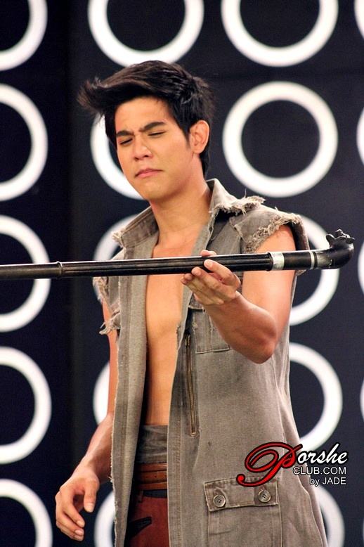 { pic } พอร์ช ศรัณย์ ใน ลูกผู้ชายไม้ตะพด @ รายการวันวานยังหวานอยู่