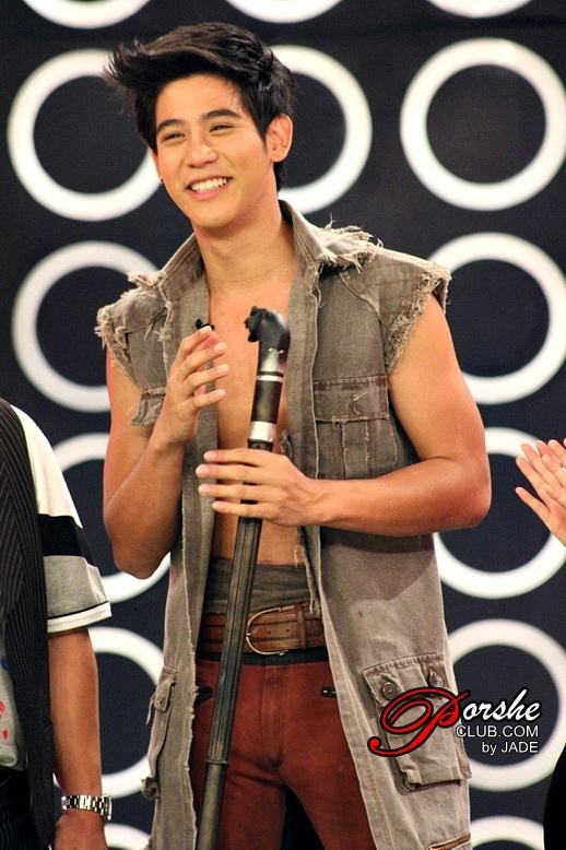 { pic } พอร์ช ศรัณย์ ใน ลูกผู้ชายไม้ตะพด @ รายการวันวานยังหวานอยู่