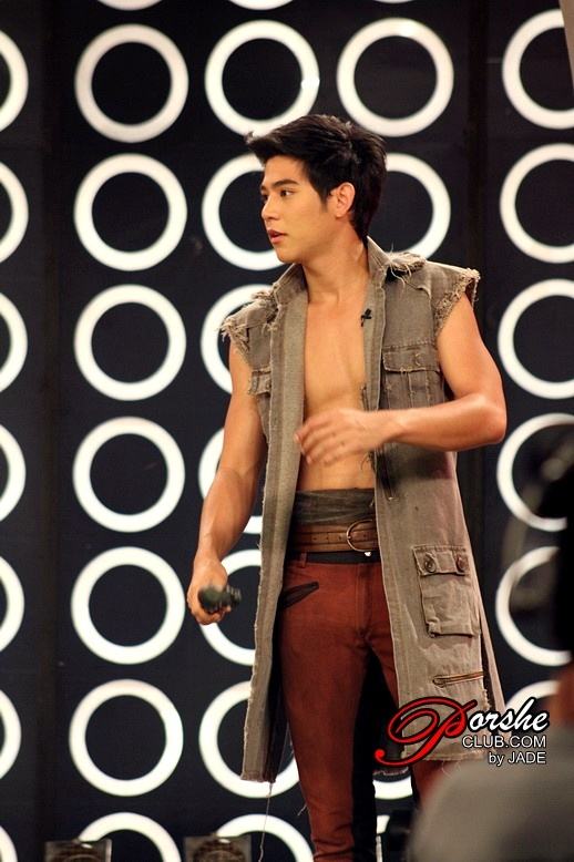 { pic } พอร์ช ศรัณย์ ใน ลูกผู้ชายไม้ตะพด @ รายการวันวานยังหวานอยู่