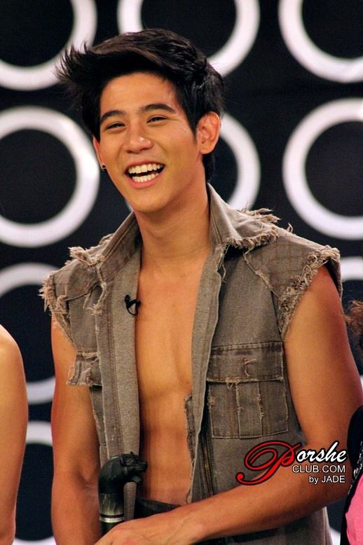 { pic } พอร์ช ศรัณย์ ใน ลูกผู้ชายไม้ตะพด @ รายการวันวานยังหวานอยู่