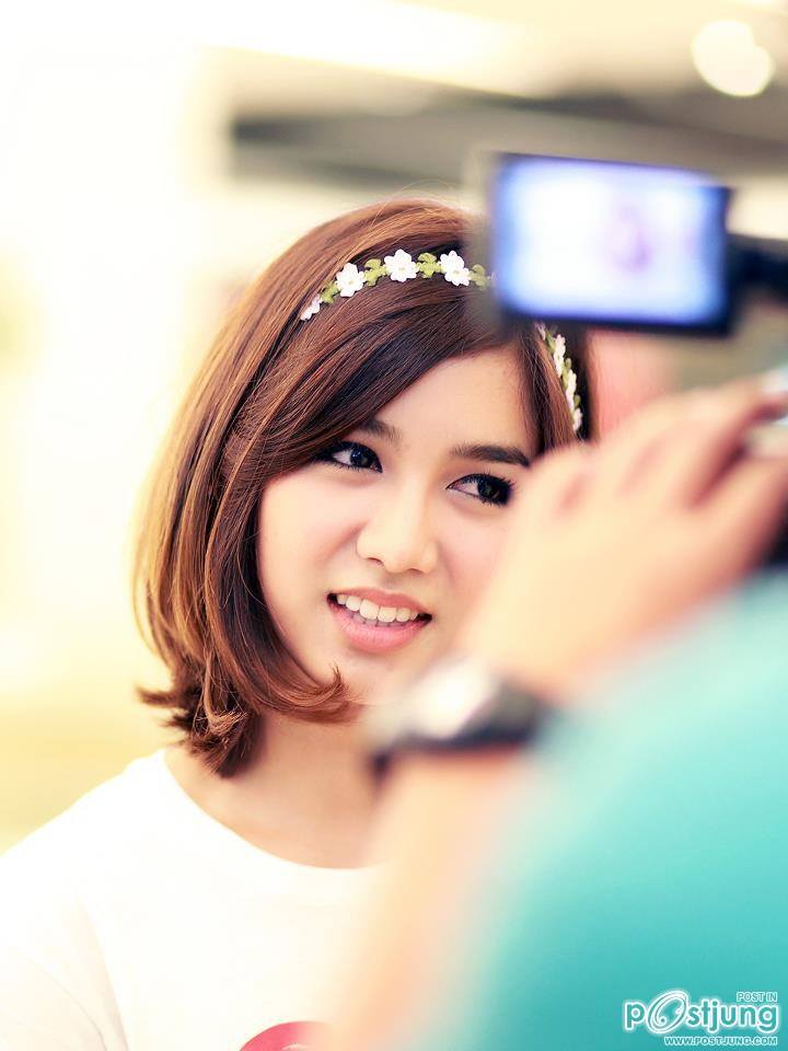 กิ่ง เหมือนแพร (เดอะสตาร์5)งานขายเสื้อที่Paragon