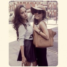 Aum! 33 year still looking hot and hot forever