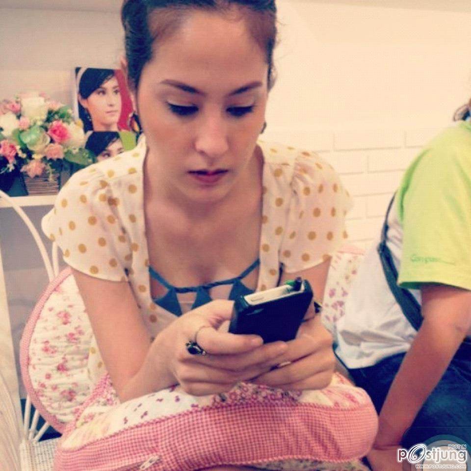 สวยเบาๆกับสาวขวัญ