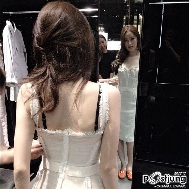 สวยจัดเต็มกับน้องปอย