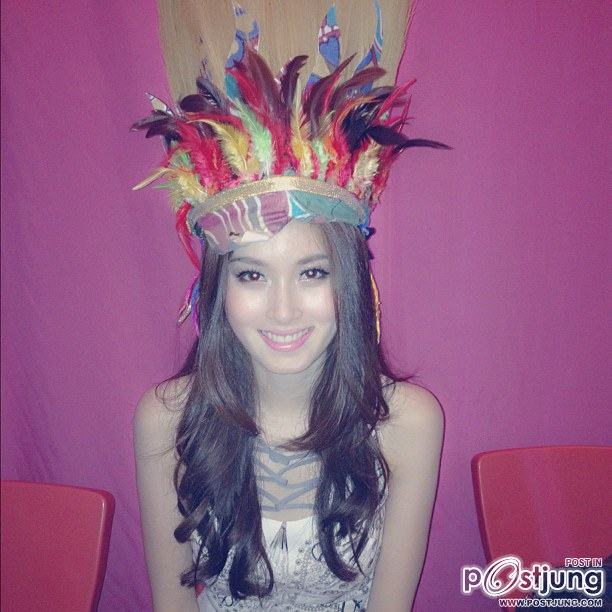 สวยจัดเต็มกับน้องปอย