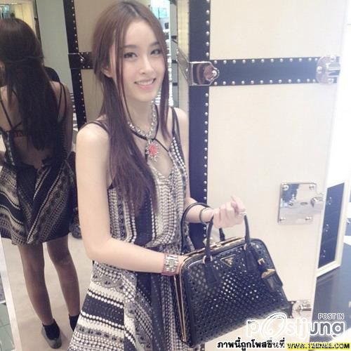 สวยจัดเต็มกับน้องปอย