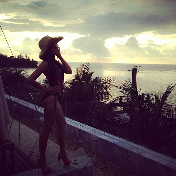 ใบเตย อาร์สยาม เซ็กซี่เบาๆ @ Instagram