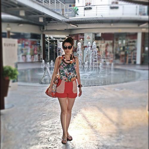 แฟชั่น เสื้อผ้าลาย ๆ สไตล์ดาราสาวสวย