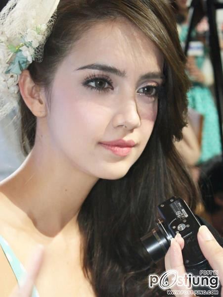 ซาร่า เล็กจ์ สวยอินเตอร์