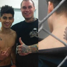 Zayn Malik แห่งวง One Direction ไปทำรอยสักอันใหม่!...เต็มตัวไปหมดแล้ววว!!!