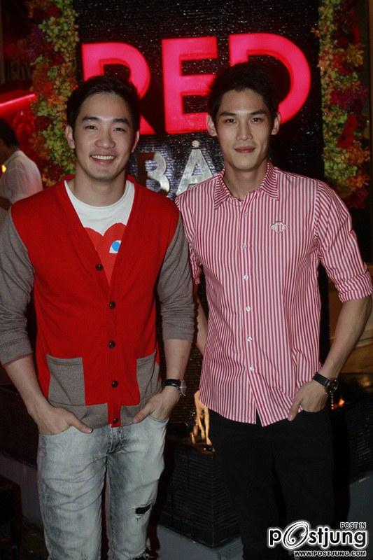 ดาราออกงาน