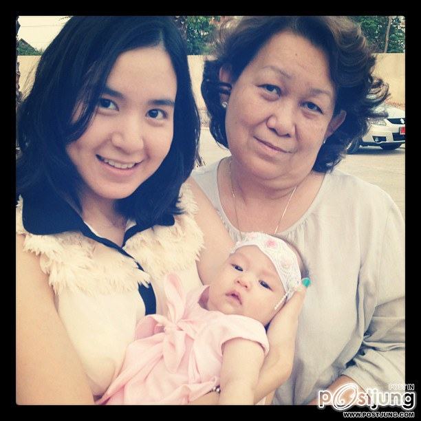 ครอบครัวสุขสันต์ของ พลอย ชิดจันทร์