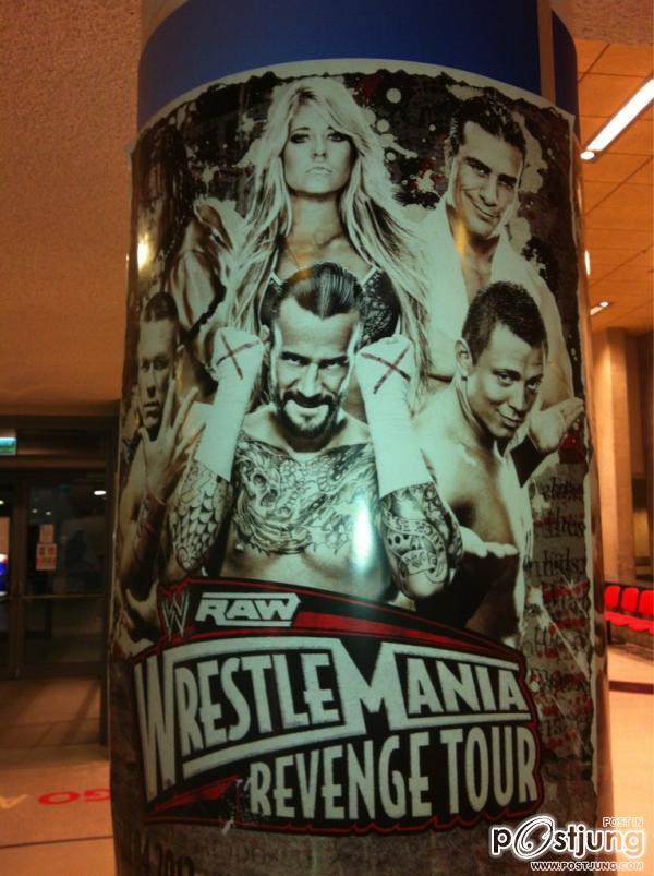 KELLY KELLY WWE @ Twitter