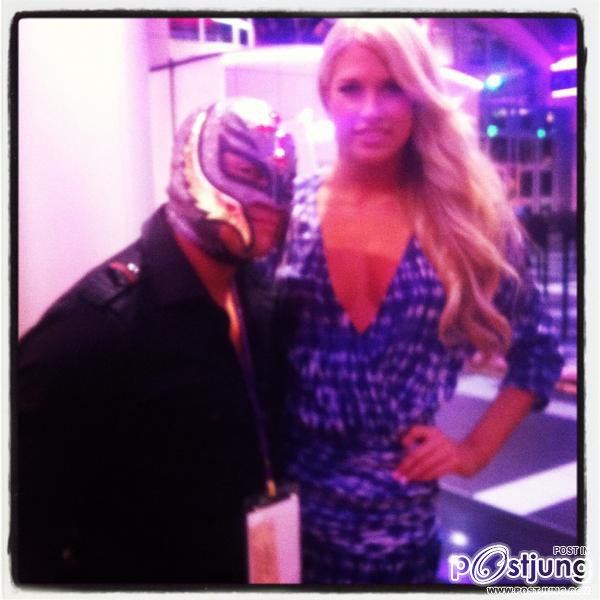 KELLY KELLY WWE @ Twitter