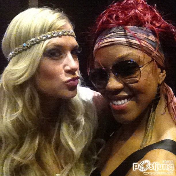 KELLY KELLY WWE @ Twitter